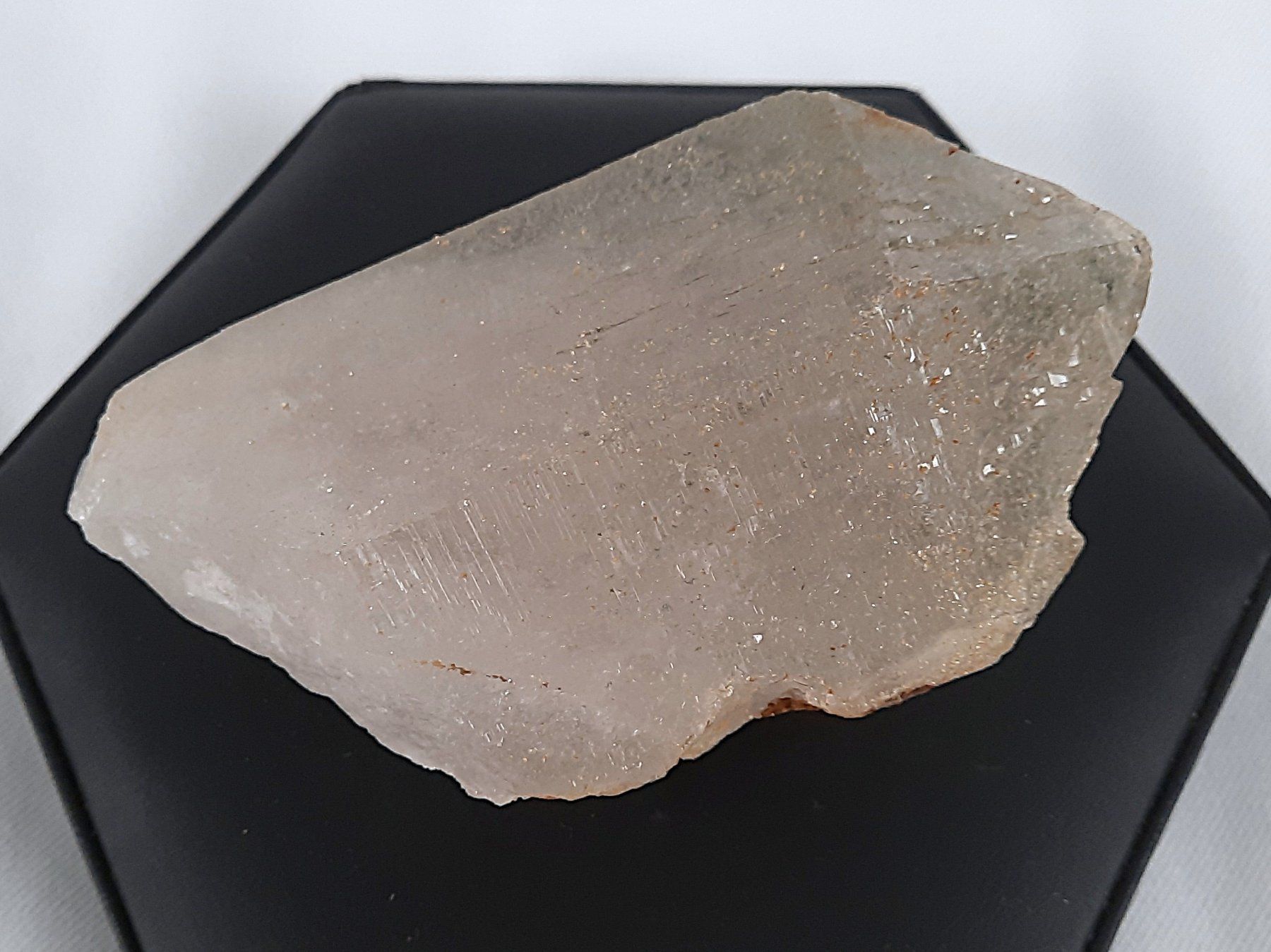 Mineralien & Heilsteine: Heller-Milchiger Rauchquarz – Gebraucht aus Beinwil am See von Restwert_Beinwil 2