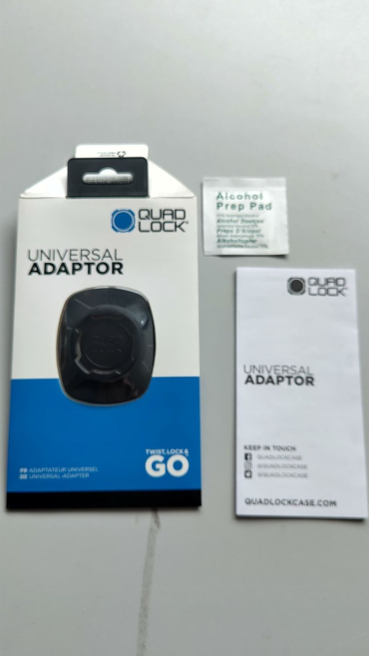 Staffe: QuadLock Universal Adaptor, zum Kleben – Nuovo e nell'imballaggio originale da Aarau Rohr venduto da os1_8fzk