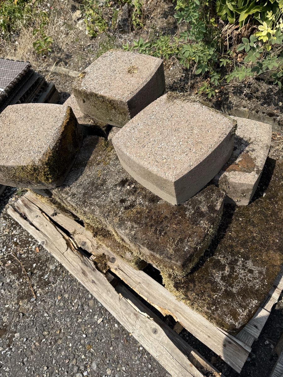 Pietre & tegole: Steine 4 x Gross, 7 x Klein – Usato da Graltshausen venduto da Steppinchen 3