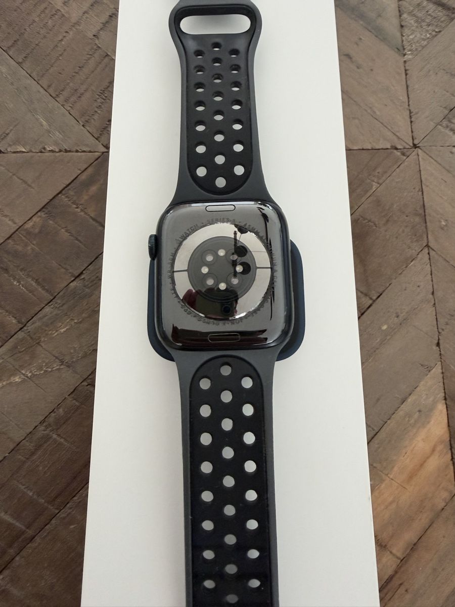 Apple Smartwatch: Apple Watch 8 45mm GPS + Cellular – Usato da Baden venduto da Garini 2