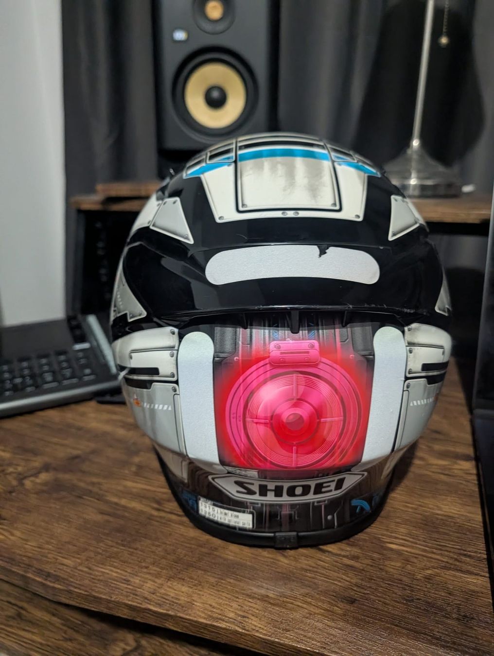Caschi & visiere: Shoei NXR2 XS – Usato da Utzigen venduto da Santacruz951 1