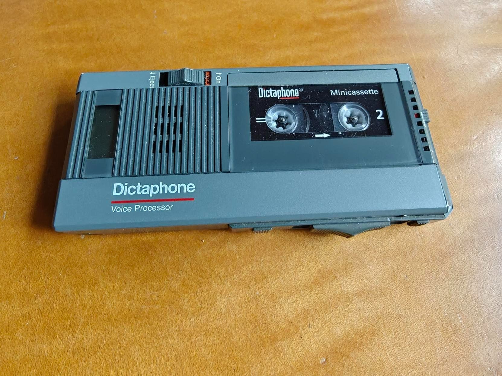 Aufnahmegeräte: 2× Dictaphone Minicassette Voice Processor – Gebraucht aus Wattwil von Bergvirus68 1