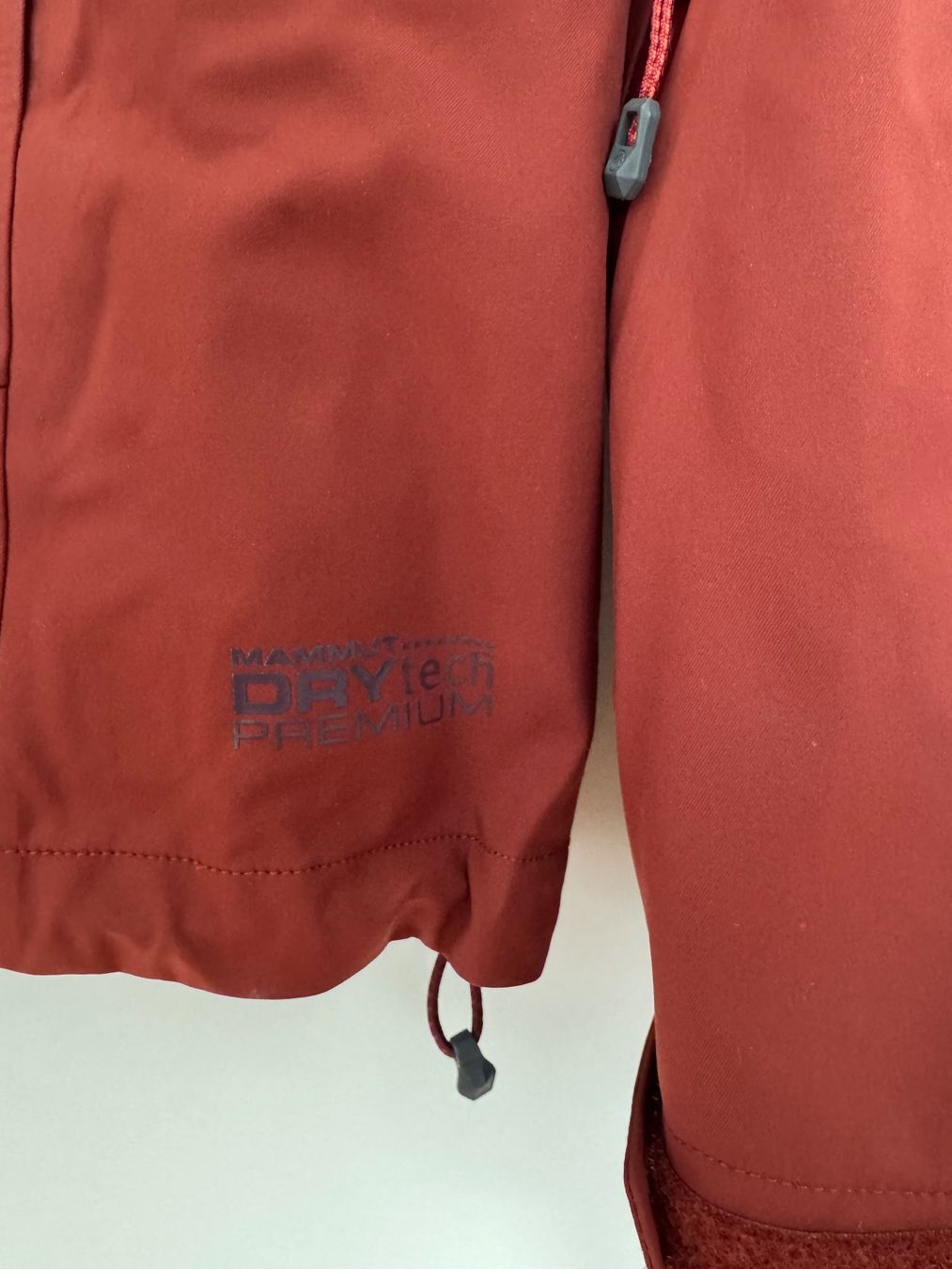 Mammut Jacken: Mammut Hardshell Ski/Snowboard Jacke – Gebraucht aus Winterthur von Buzzi... 2