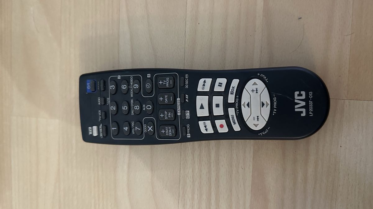 JVC Lettore multimediale & Streamer: Lecteur super vhs – Nuovo (secondo la descrizione) da lausanne venduto da Blera1987 3