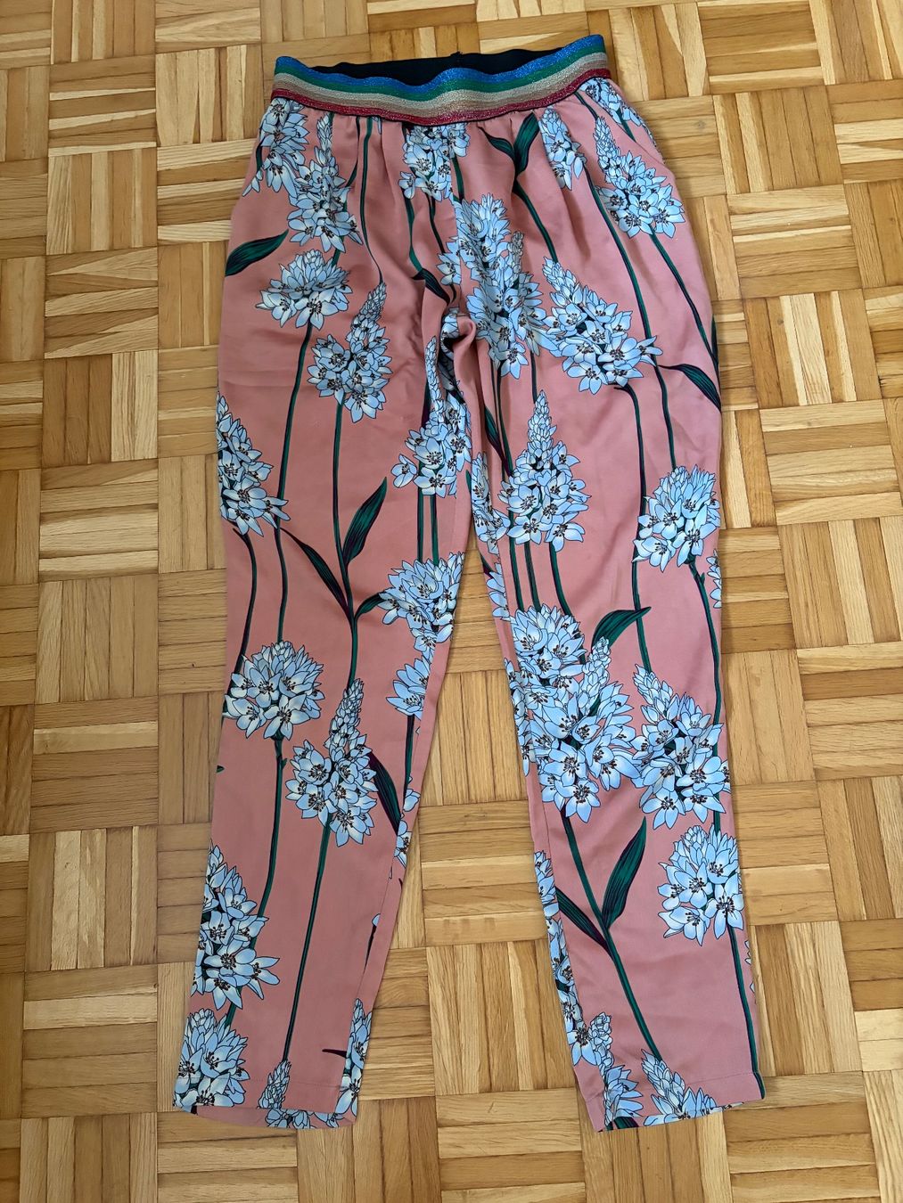 Pantaloni: Spezielle Hose Grösse 38 – Usato da Zürich venduto da Miush999