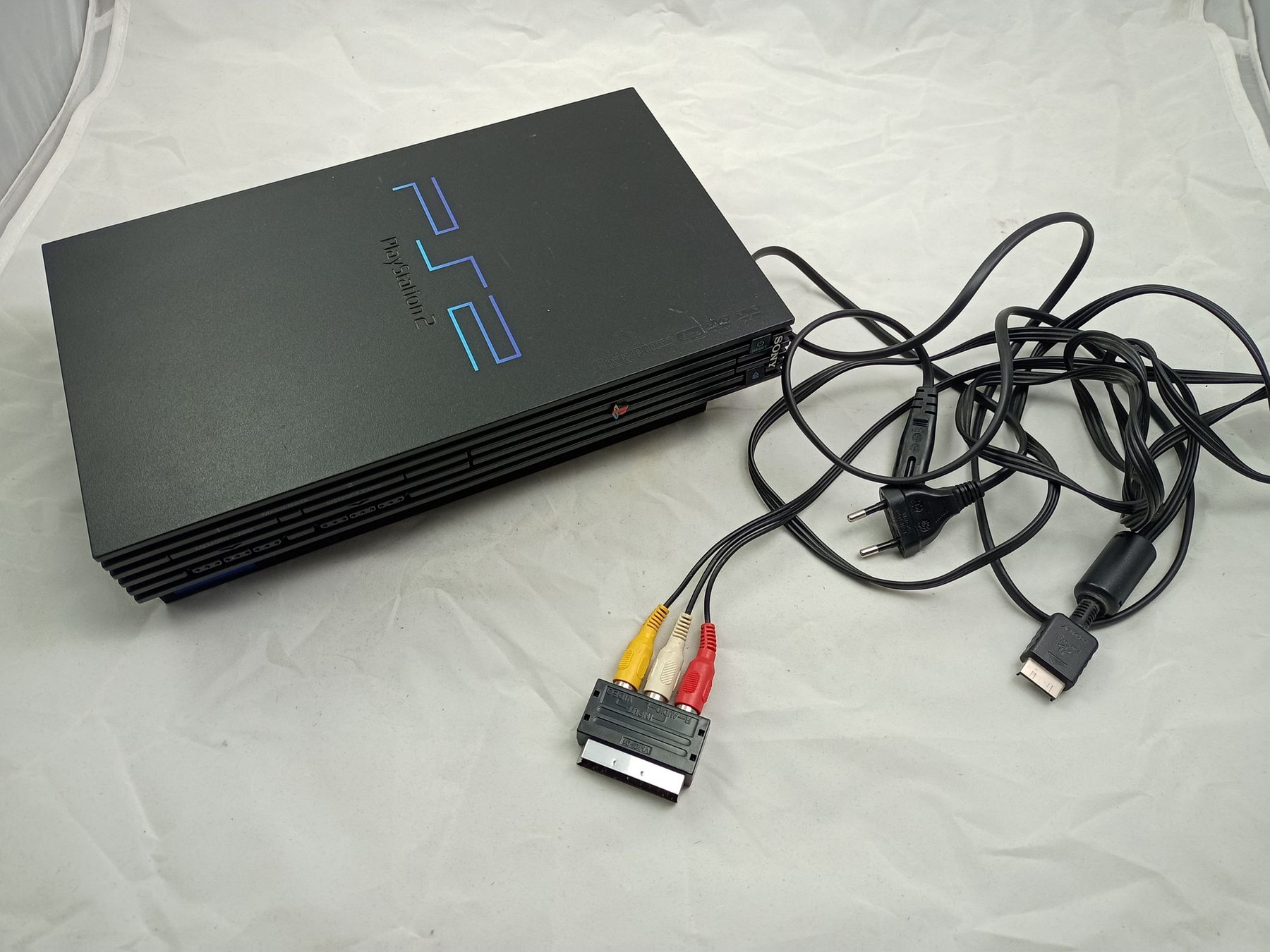 Console: Sony Playstation 2 Konsole #1 – Usato da Buchs AG venduto da SellAndBuyX