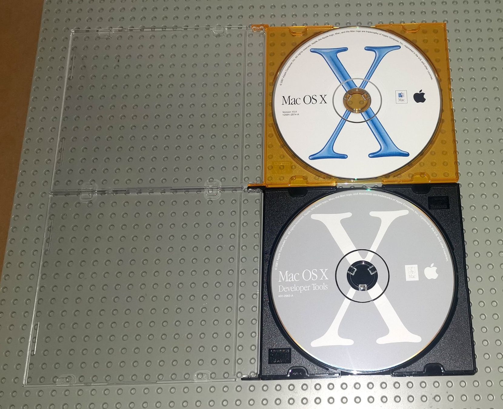 Apple Software: Das allererste Mac OS X von Apple - Version 10.0 "Cheetah" – Usato da Degersheim venduto da uGod 7
