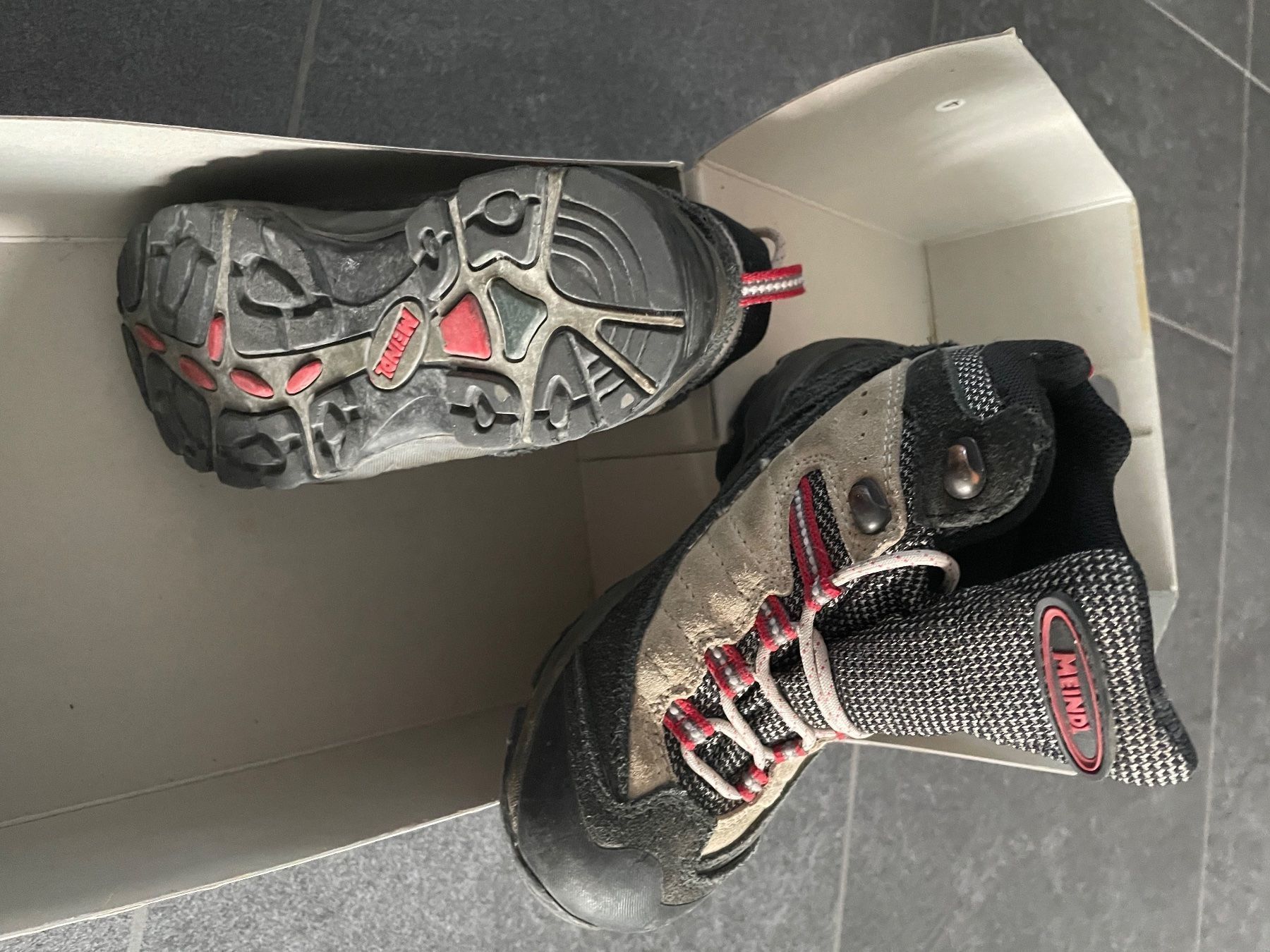 Meindl Scarpe da uomo: Wanderschuhe Meindl Junior Grösse 28 – Usato da Langwiesen venduto da molegra 4
