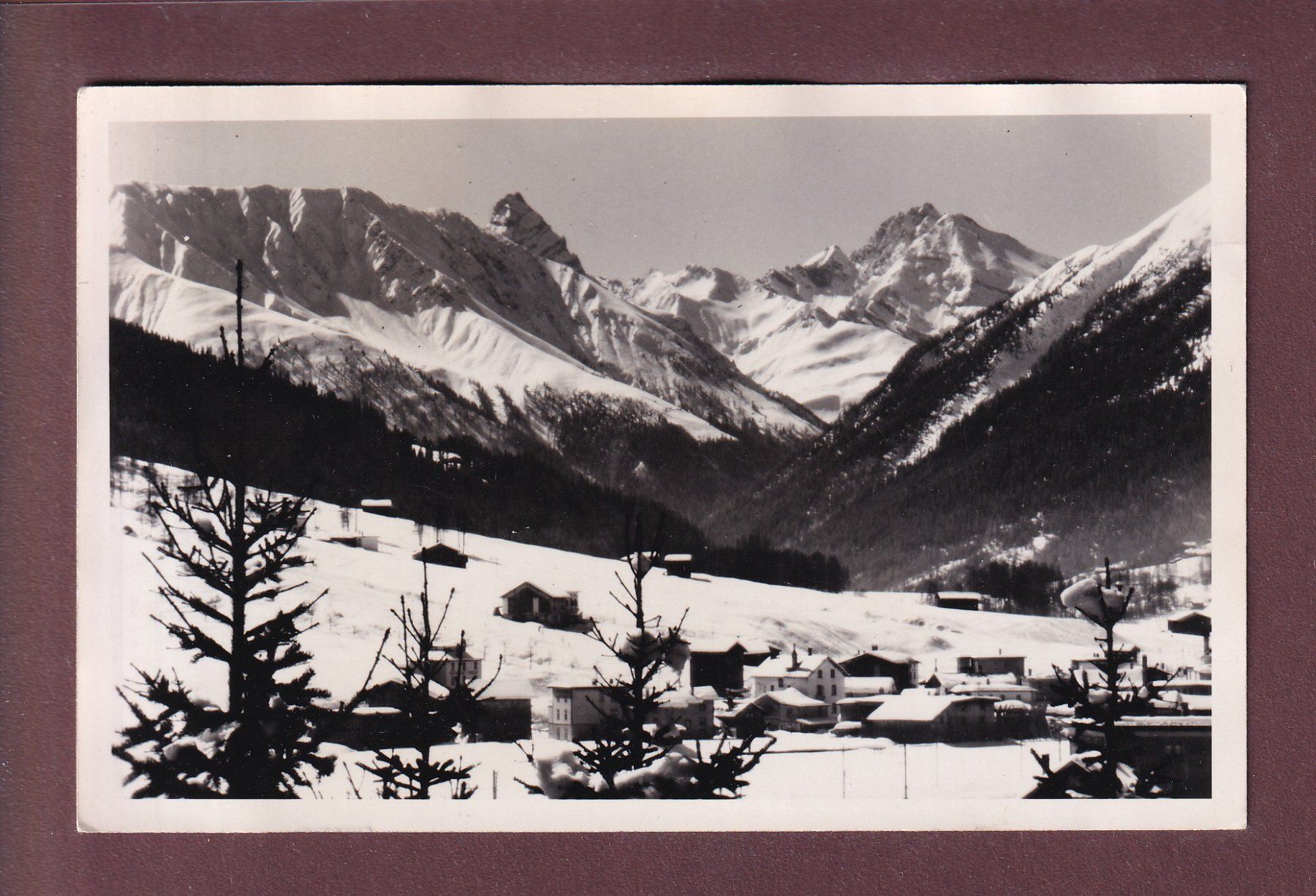 Ansichtskarten: DAVOS - Teilansicht - Tinzenhorn - 1943 – Gebraucht aus Pully von nicecards