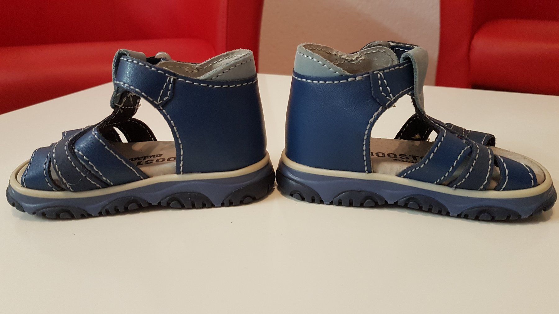 Scarpe per ragazzi: Sandalen Gr.19 sehr gut erhalten – Usato da Obergösgen venduto da schesom 1