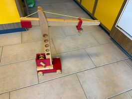 Holzkran Spielzeug (Guter Zustand; NP: 132.-)