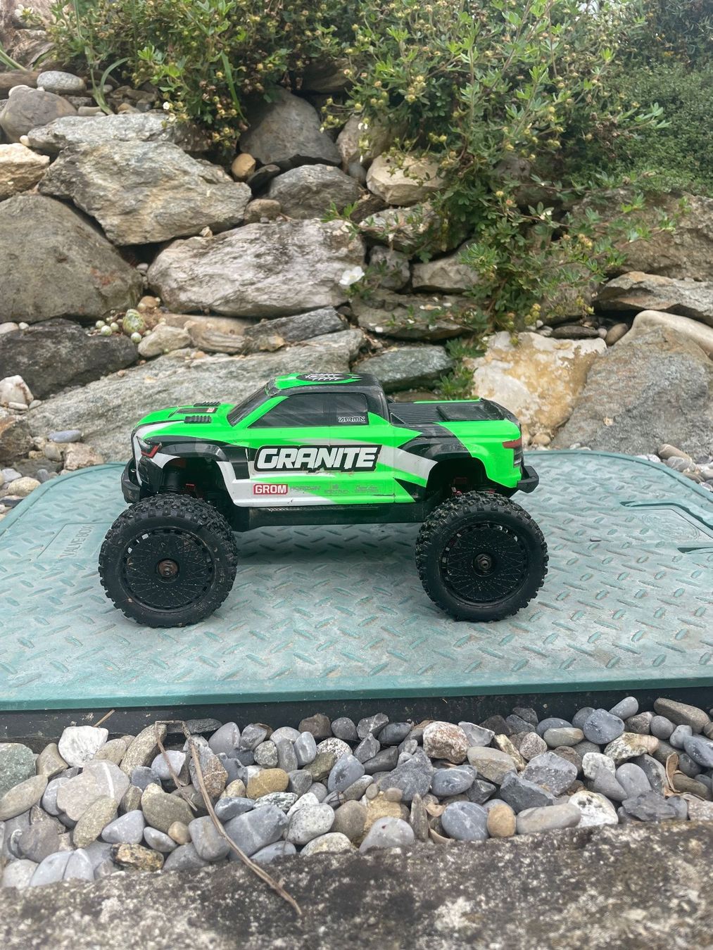 Arrma Modellismo RC: Arrma Granite Grom – Usato da biberist venduto da alpinab11 2