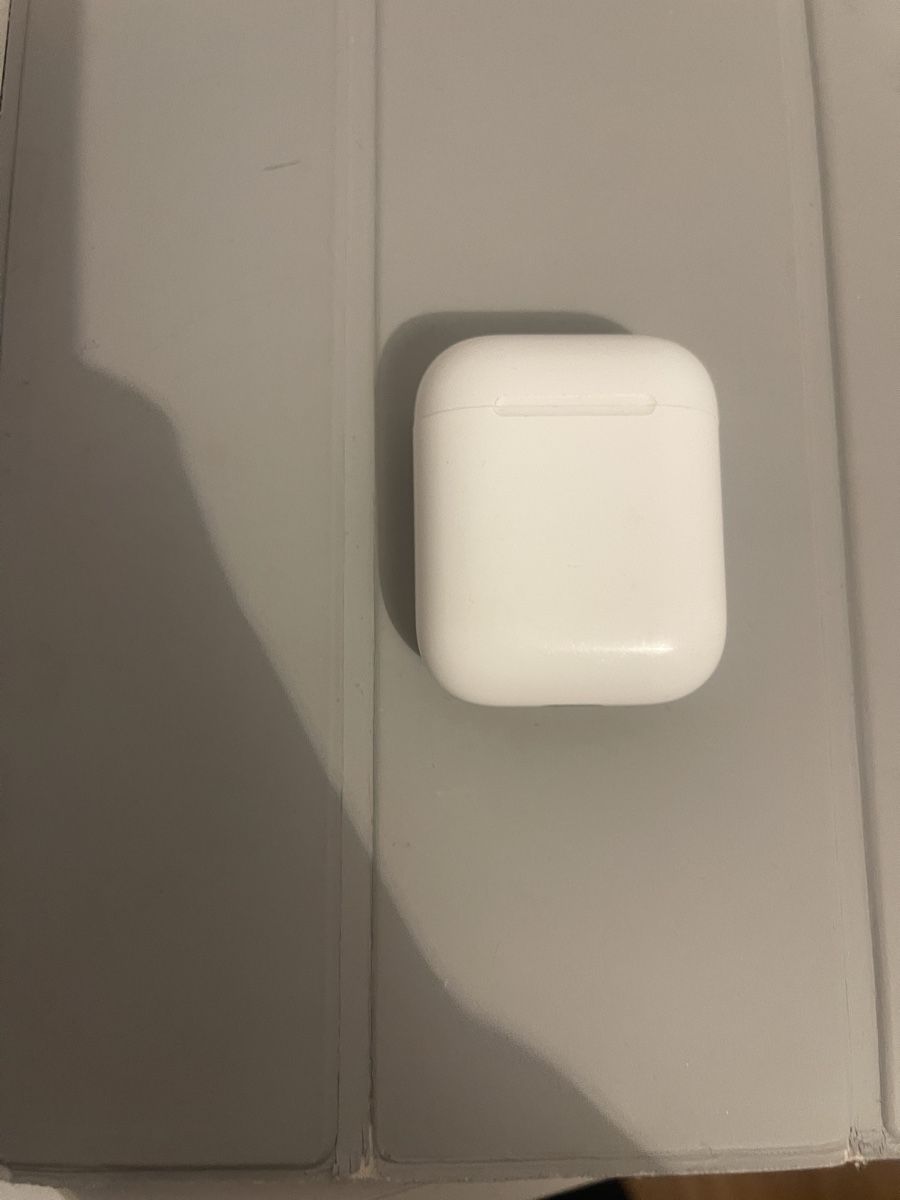 Apple Casques audio: AirPods 1 gen – Défectueux à Zürich par ser_wdc7 1
