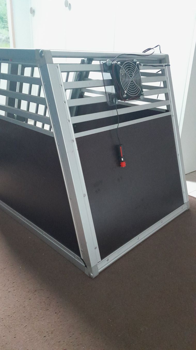Gabbie, trasporto & Sicurezza: Hundebox Schmidt – Usato da Weggis venduto da Nuptse-01 1