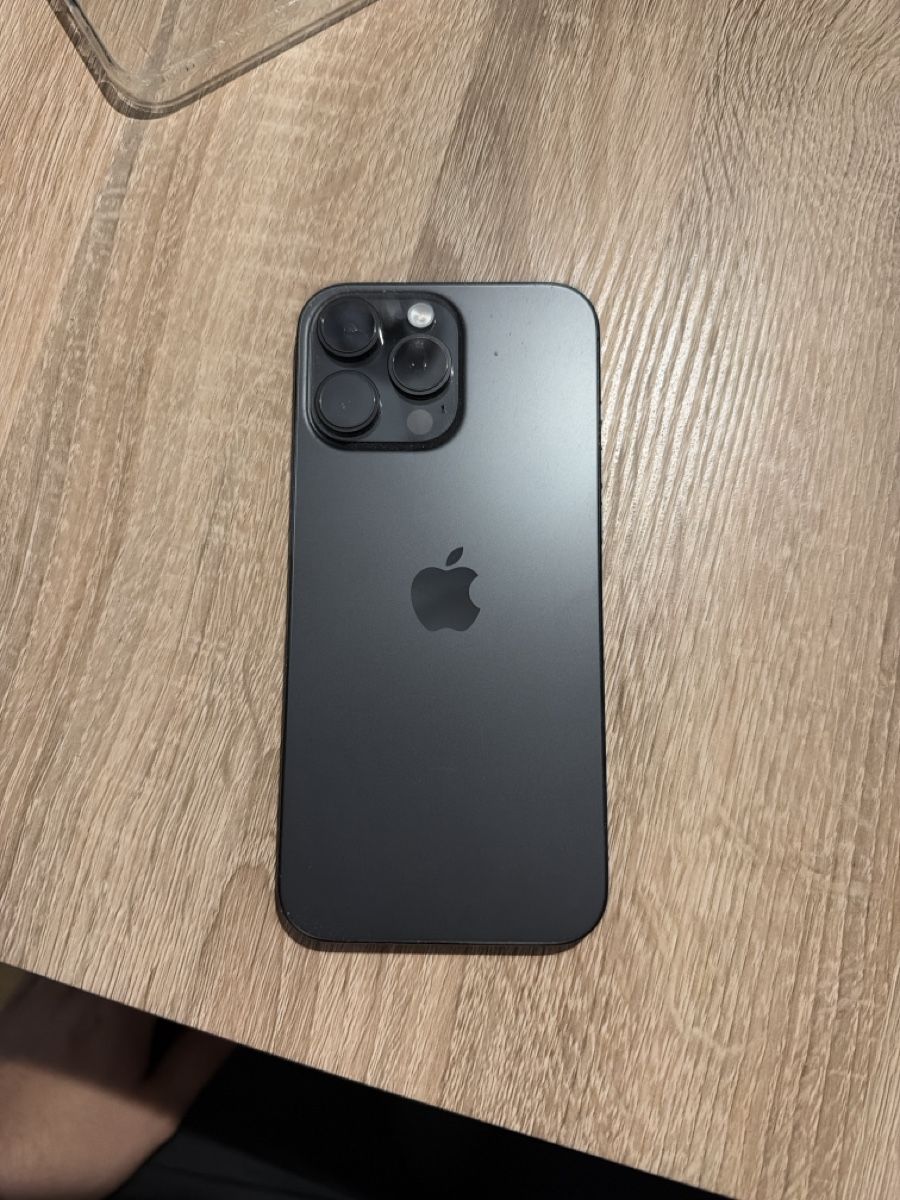 Apple Telefoni cellulari / Smartphones: Apple iPhone 16Pro Max schwarz 256GB – Usato da Dietikon venduto da ahmet95 2