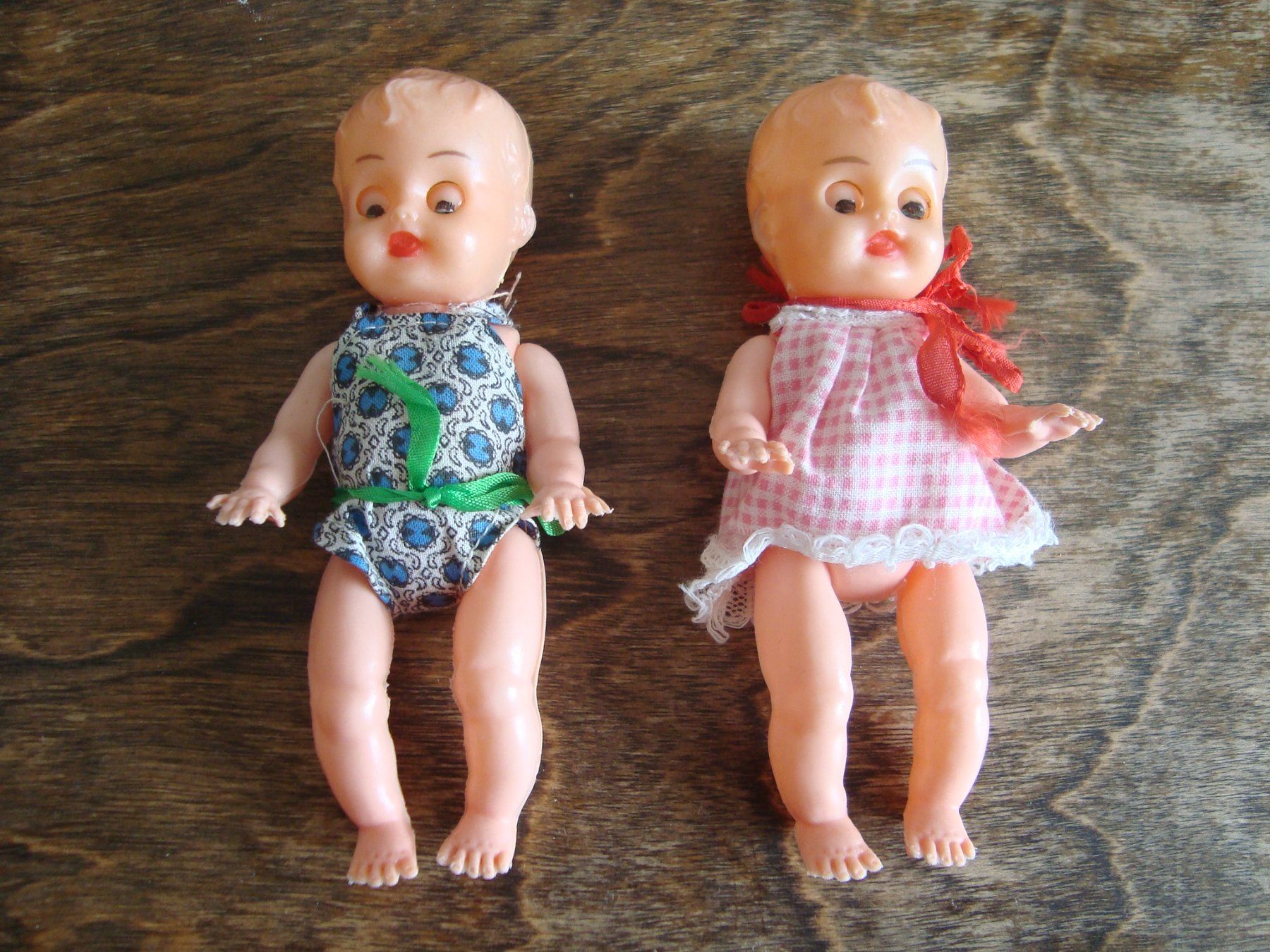 Puppen: Mini poupées en celluloïd – Neu (gemäss Beschreibung) aus Fribourg von ruswil007