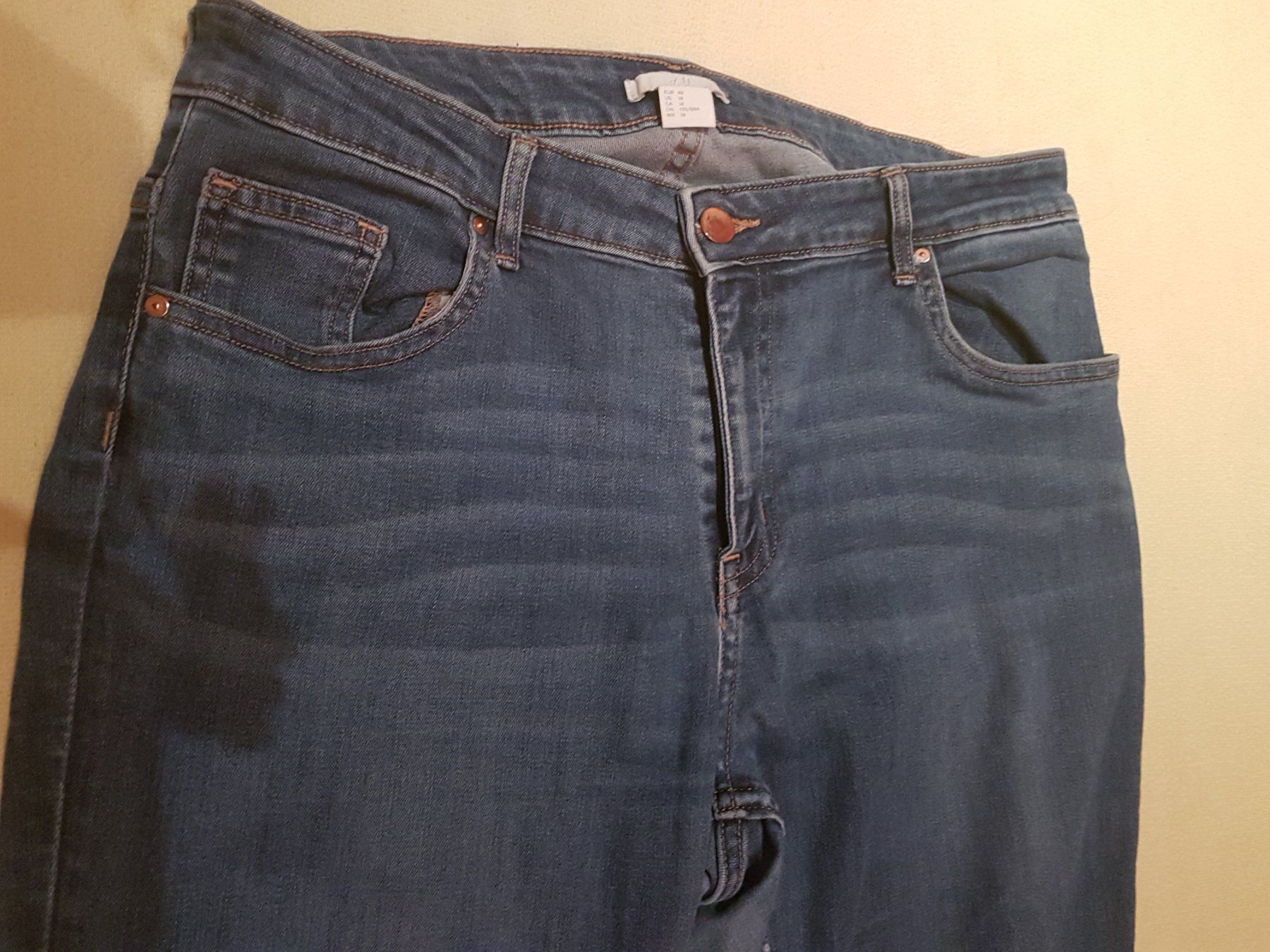 H&M Jeans: Pantalon jeans bleu taille 46 marque H&M – Gebraucht aus Villiers von san_jn5w 1