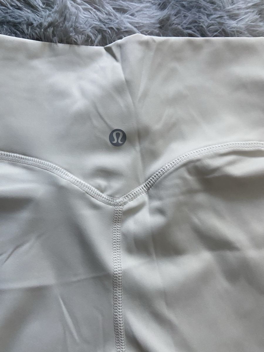 Lululemon Kleiderpakete: Lululemon Gym Set – Neu (gemäss Beschreibung) aus Embrach von NovasOutlet 7