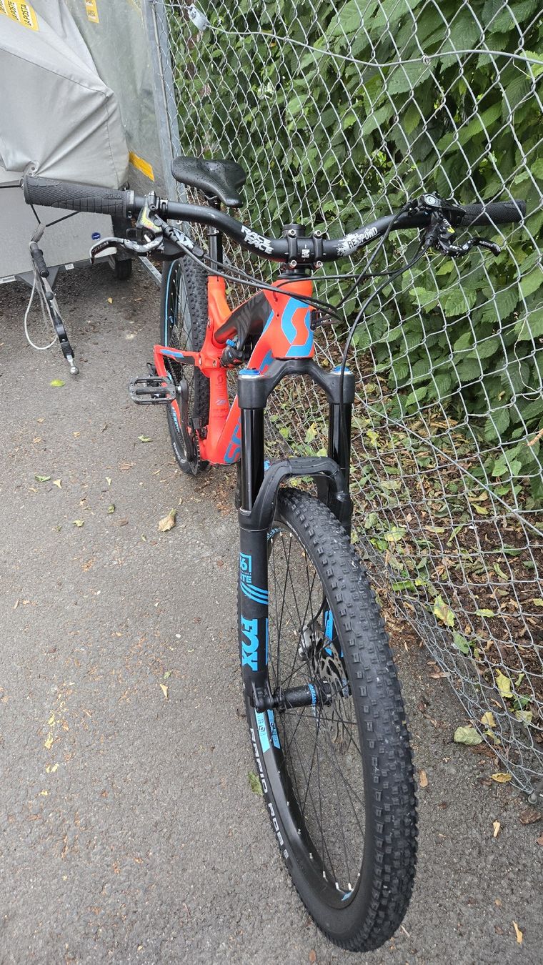 Scott Biciclette: vtt Scott Genius Carbon – Usato da Vilars NE venduto da kie_t26p