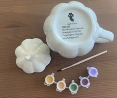 Flying Tiger Copenhagen DIY Kürbis-Tasse zum Bemalen – Neu