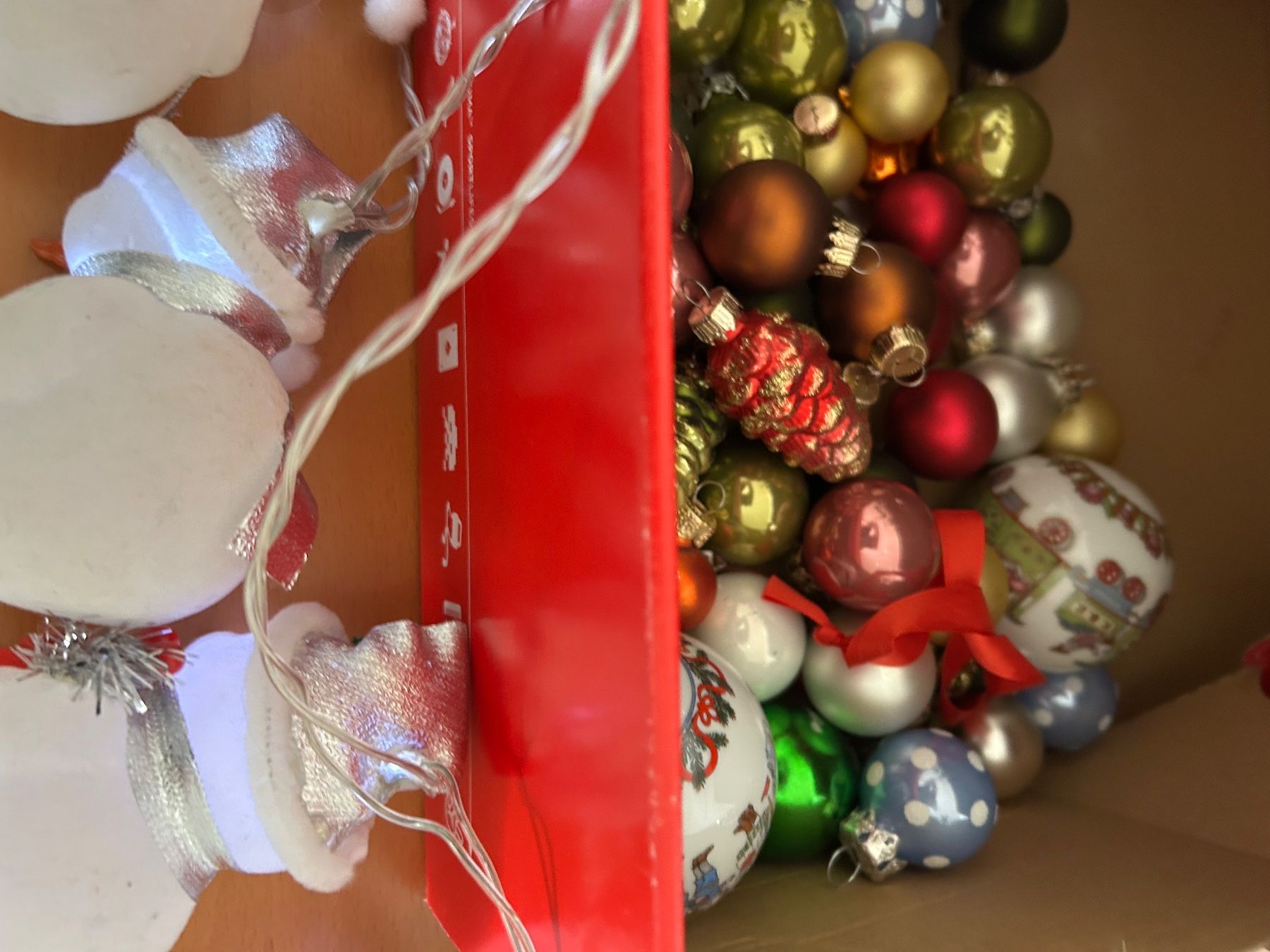 Toutes les décorations: Weihnachtskugeln und Lichterketten – D'occasion à Olten par Pablo7 3