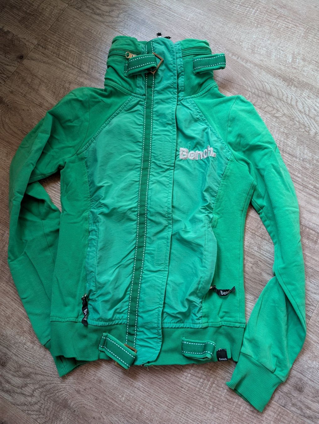 Bench Giacche: Bench hoodie – Usato da Zermatt venduto da msz_nb9h