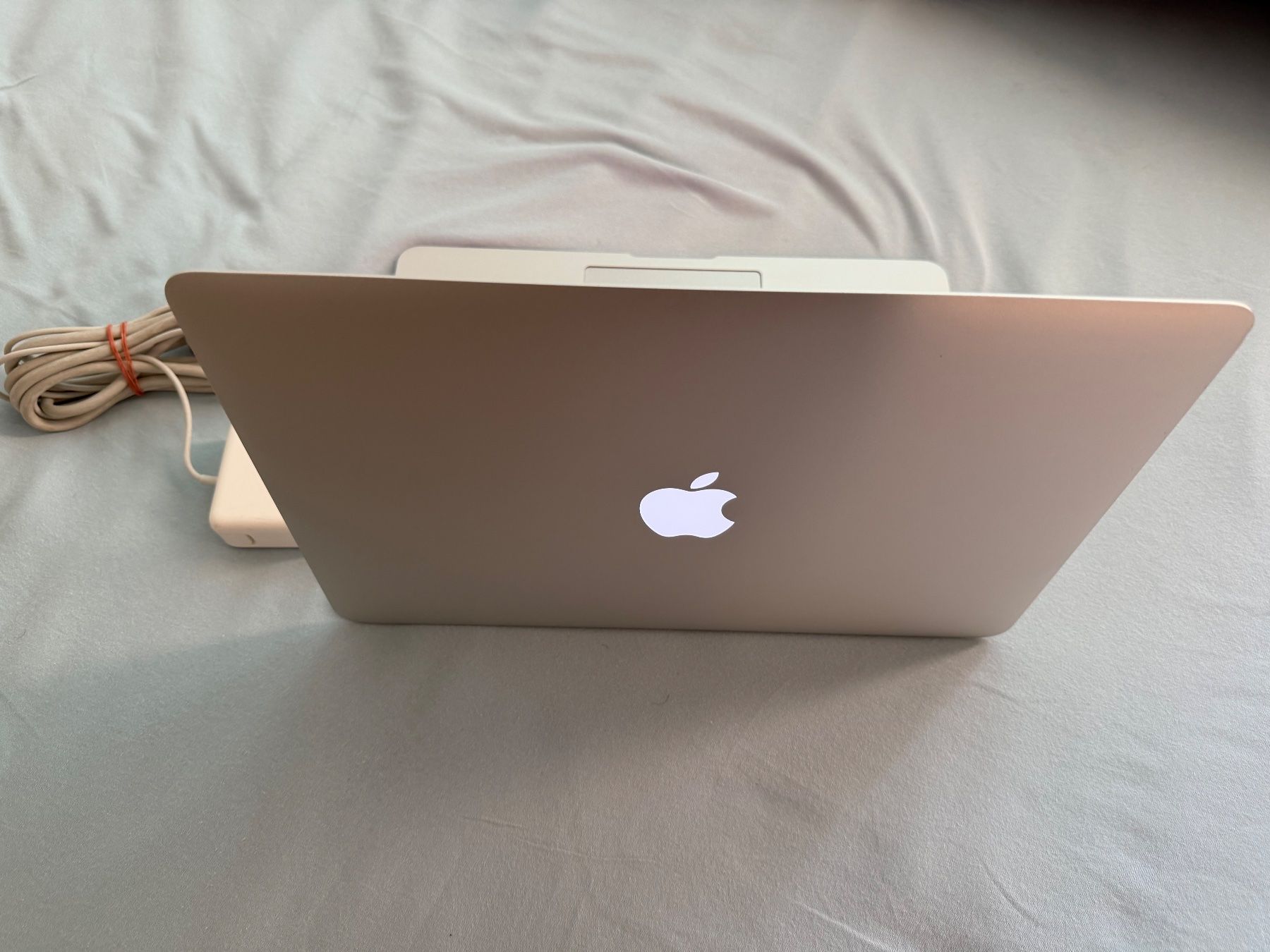 Apple Notebook: MacBook Air 13" Core i5, 8GB Ram – Usato da Aarau venduto da KorgPA 7