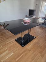 Esstisch und 4 Stühle schwarz Glas Chrom guter Zustand