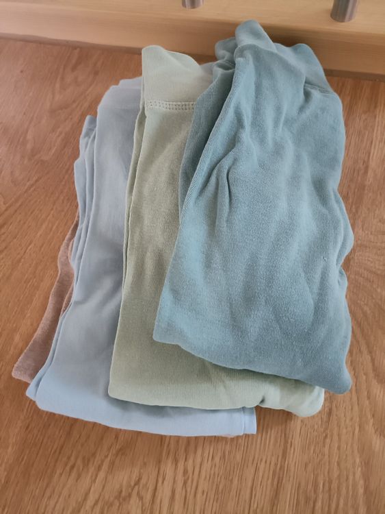 Ensembles coordonnés: Jungs Kleider Gr. 86, 41 Kleidungsstücke – D'occasion à St. Peterzell par mel_vy8w 3
