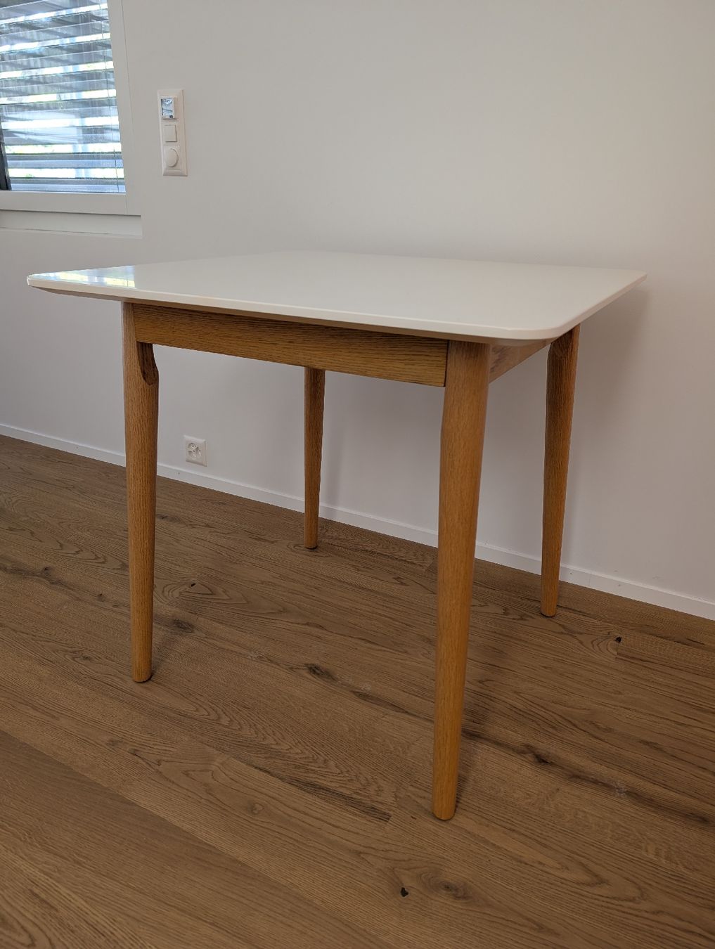 Tische: Esstisch LINDHOLM, Eiche teimassiv, 80x80cm – Gebraucht aus Uitikon Waldegg von rah_5p85 1
