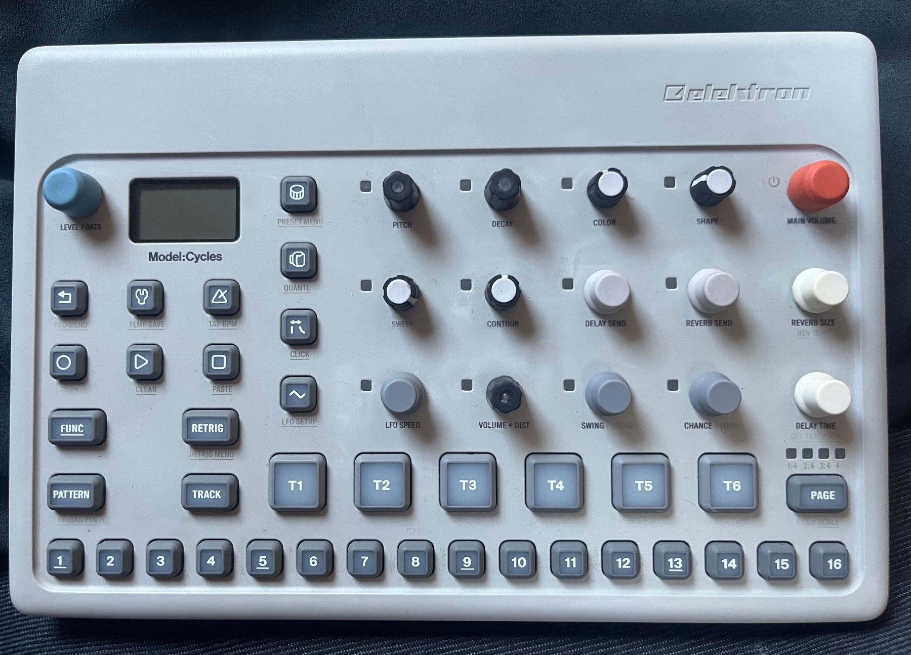 Elektron Instruments de musique: Elektron model: Cycles + case – D'occasion à Biel/Bienne par bronnti_schtarn 2