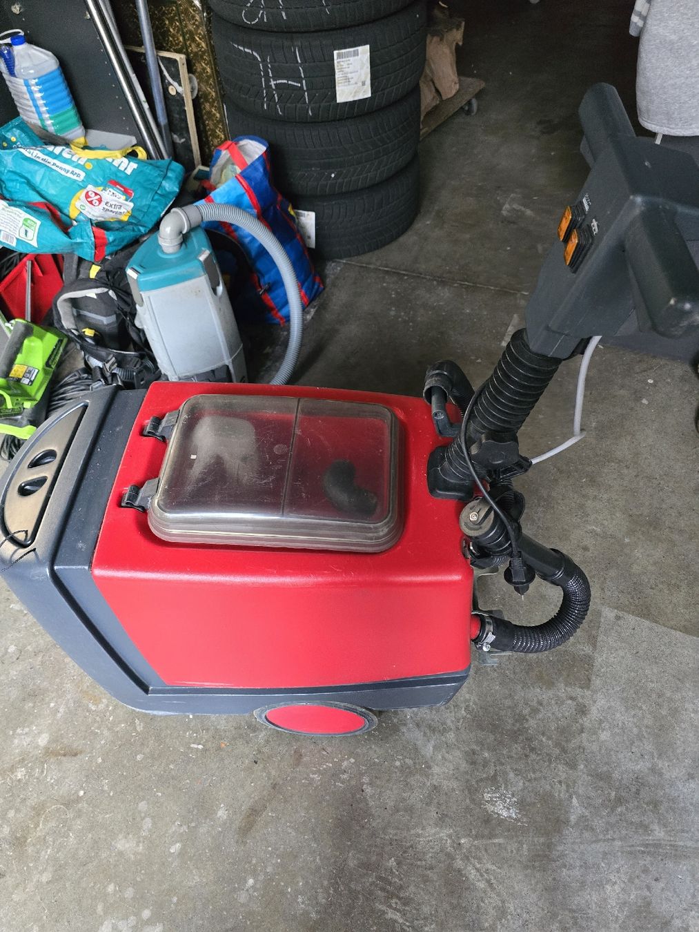 Cleanfix Tutte le macchine: Scheuersaugmaschine Cleanfix – Usato da Zürich venduto da inf_q6bm 4