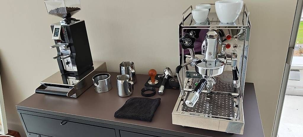Aliments & Spécialités: Kaffeebar, Kaffeebuffet, Coffe table – D'occasion à Bremgarten AG par Armada 1