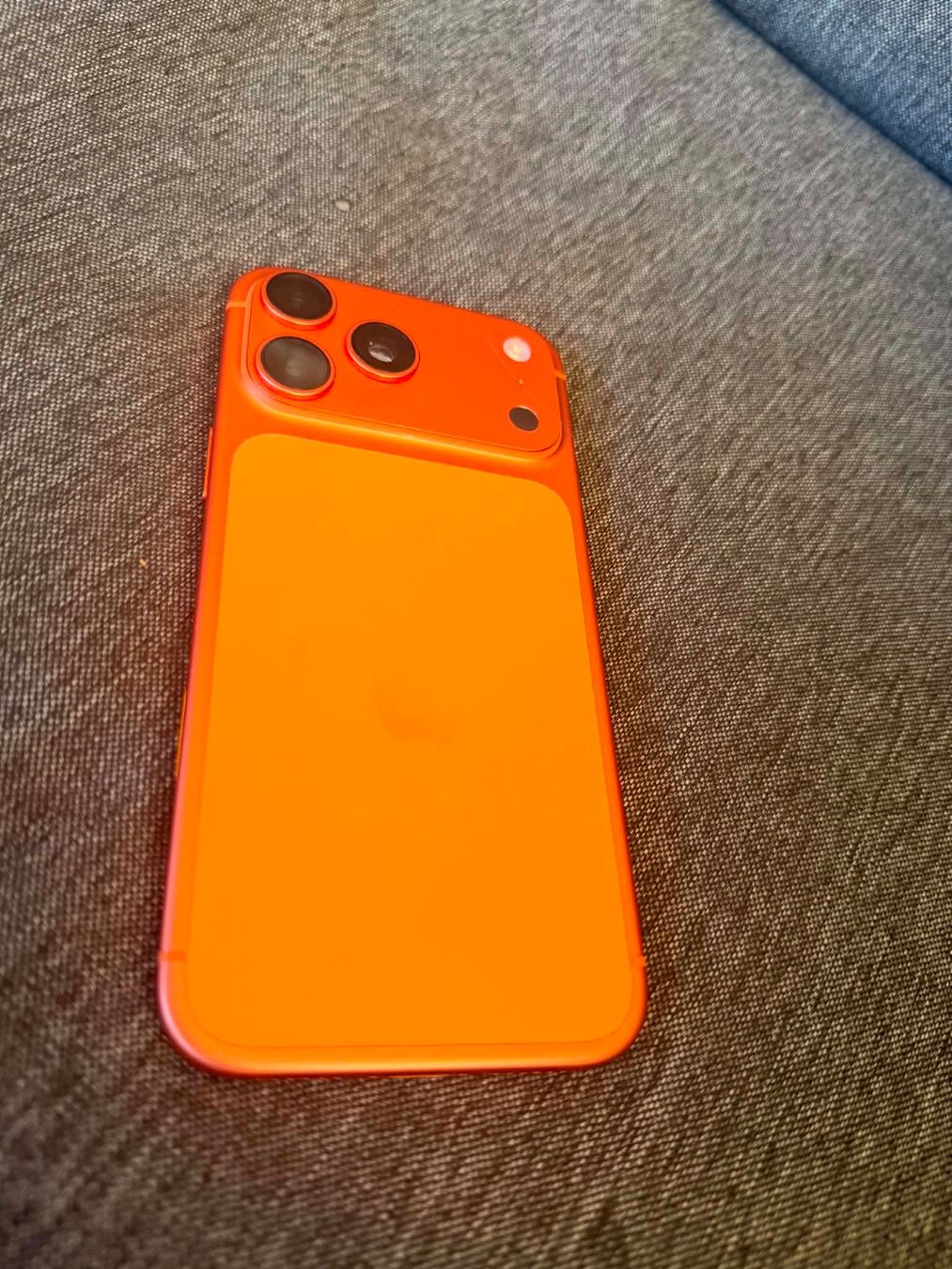 Apple Handys / Smartphones: iPhone 17 Pro Max 256GB wie neue – Gebraucht aus Lyss von mar_77rp 3