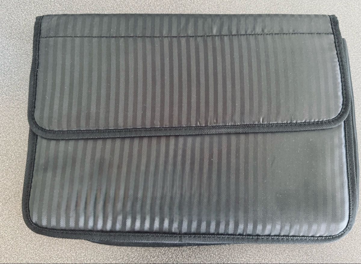 Valigie & Borse: Echtleder-Aktentasche + Dokumenten-/Laptoptasche – Usato da Küsnacht ZH venduto da AlexanderH. 5