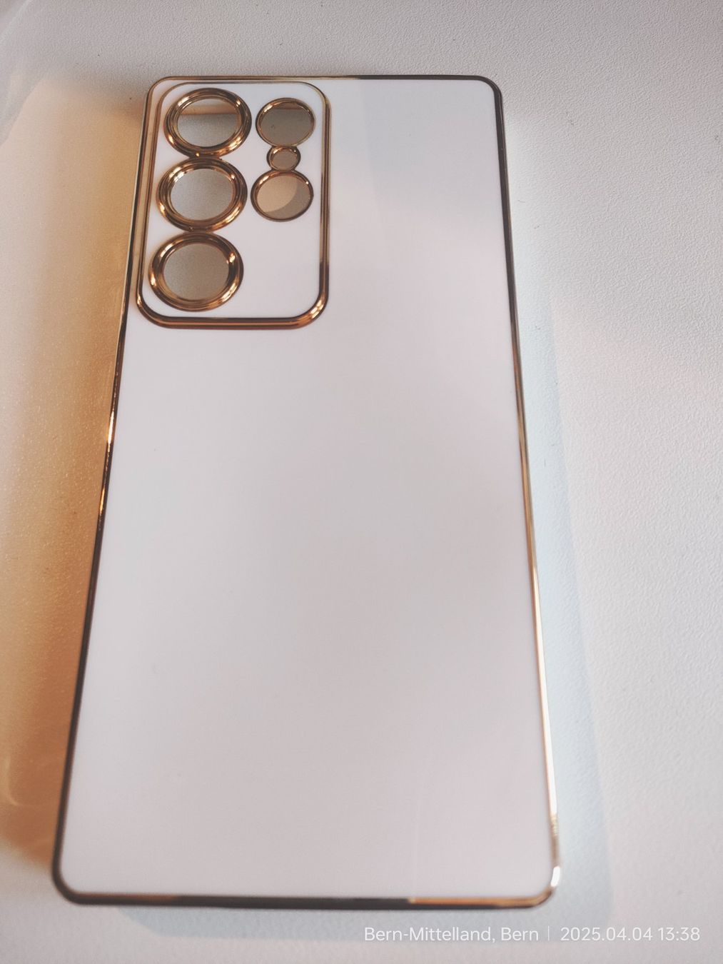Samsung Cover & Protezioni schermo: Samsung Galaxy S25 Ultra Electroplating Case, White/Gold – Nuovo e nell'imballaggio originale da Bern venduto da dgmc 1