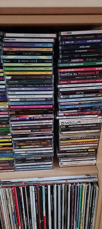 Vinyles: Maxi vendita di cd e vinili  – D'occasion à Locarno par AndreaCappe 4