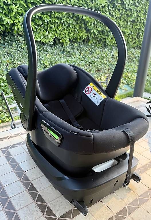 Seggiolini per auto: Seggiolone per auto ISOFIX – Usato da Castel San Pietro venduto da Cuvee_Noire_777
