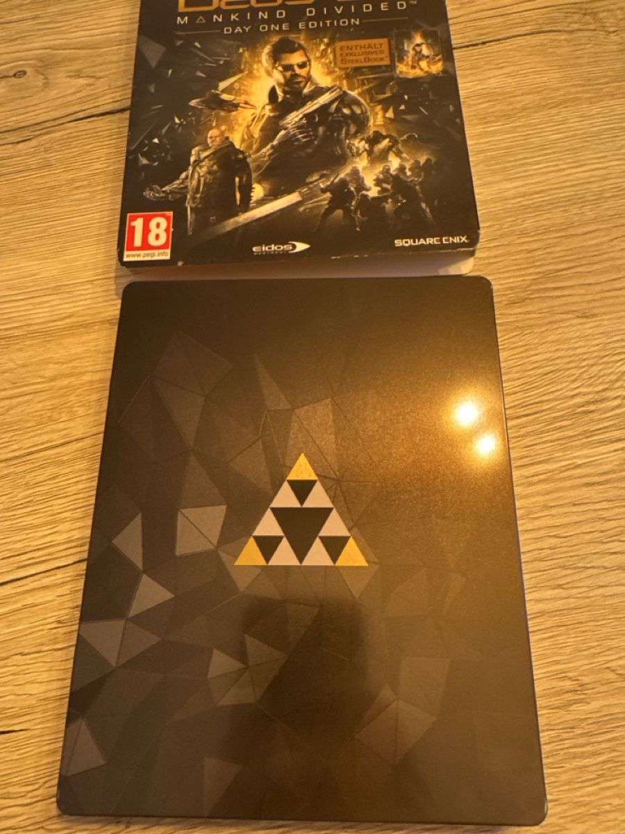Jeux: Deus Ex Mankind Divided Day One Edition PS4 – D'occasion à Courrendlin par jay_lkn6 2