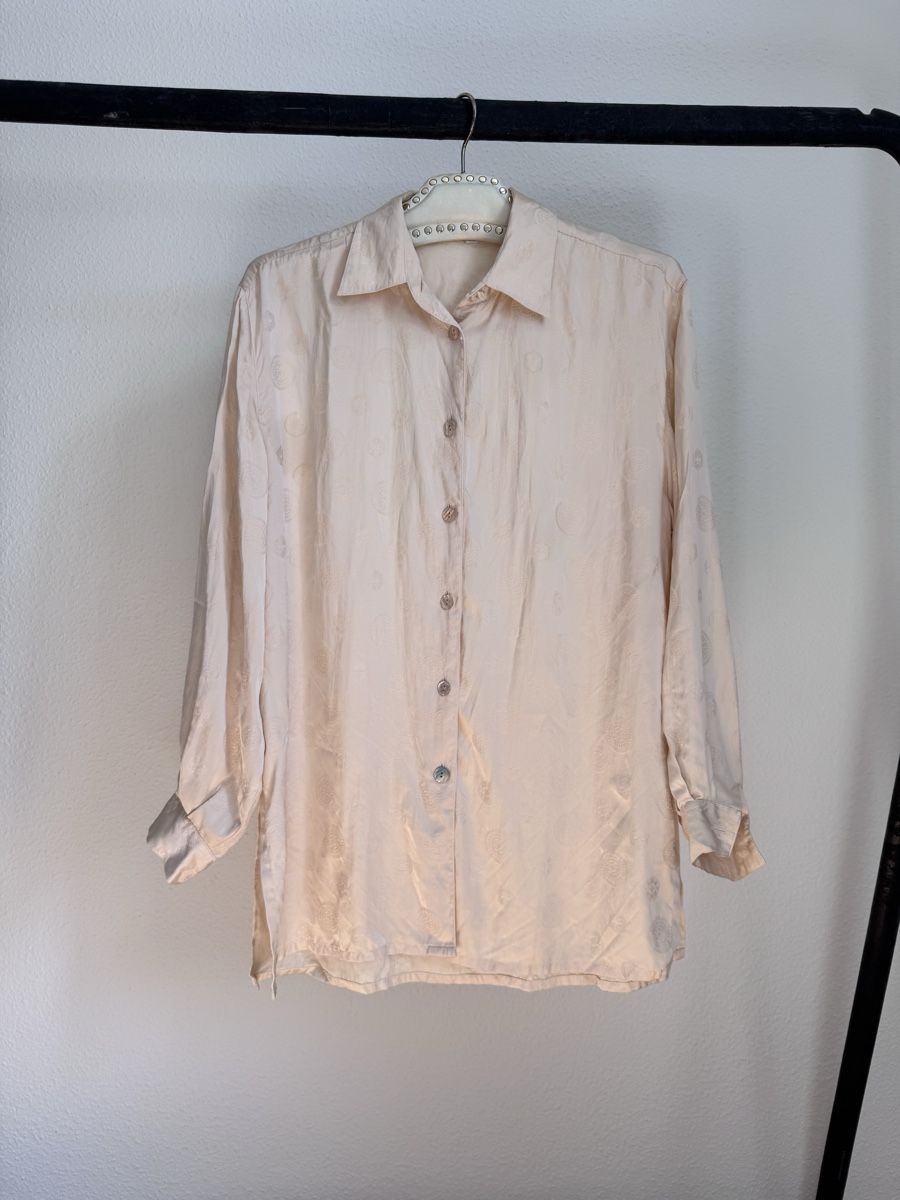 Camicette: Seidenhemd beige vintage – Usato da Zürich venduto da cam_kcc7
