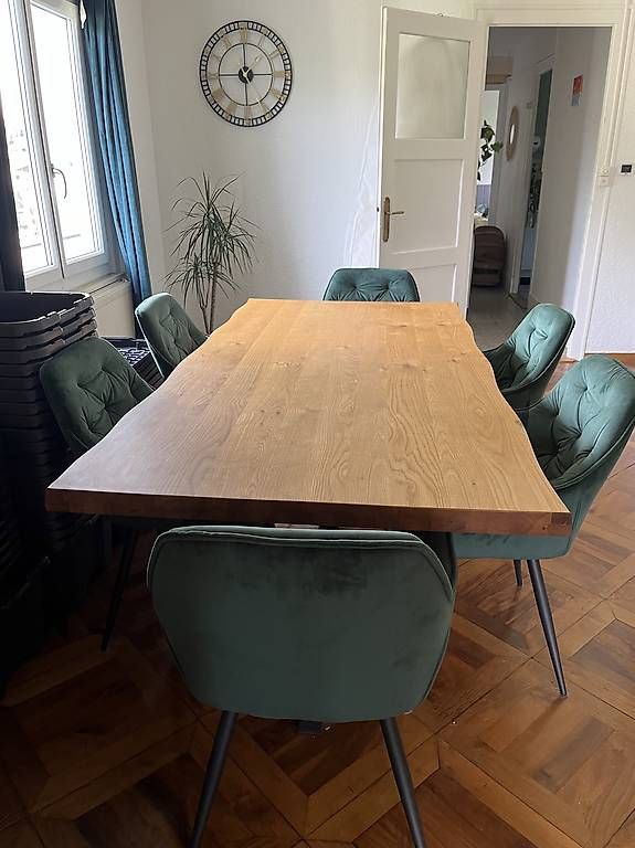 Conforama Set di tavolo e panche: Ensemble table bois et chaise velour – Usato da Cologny venduto da ani_5npg