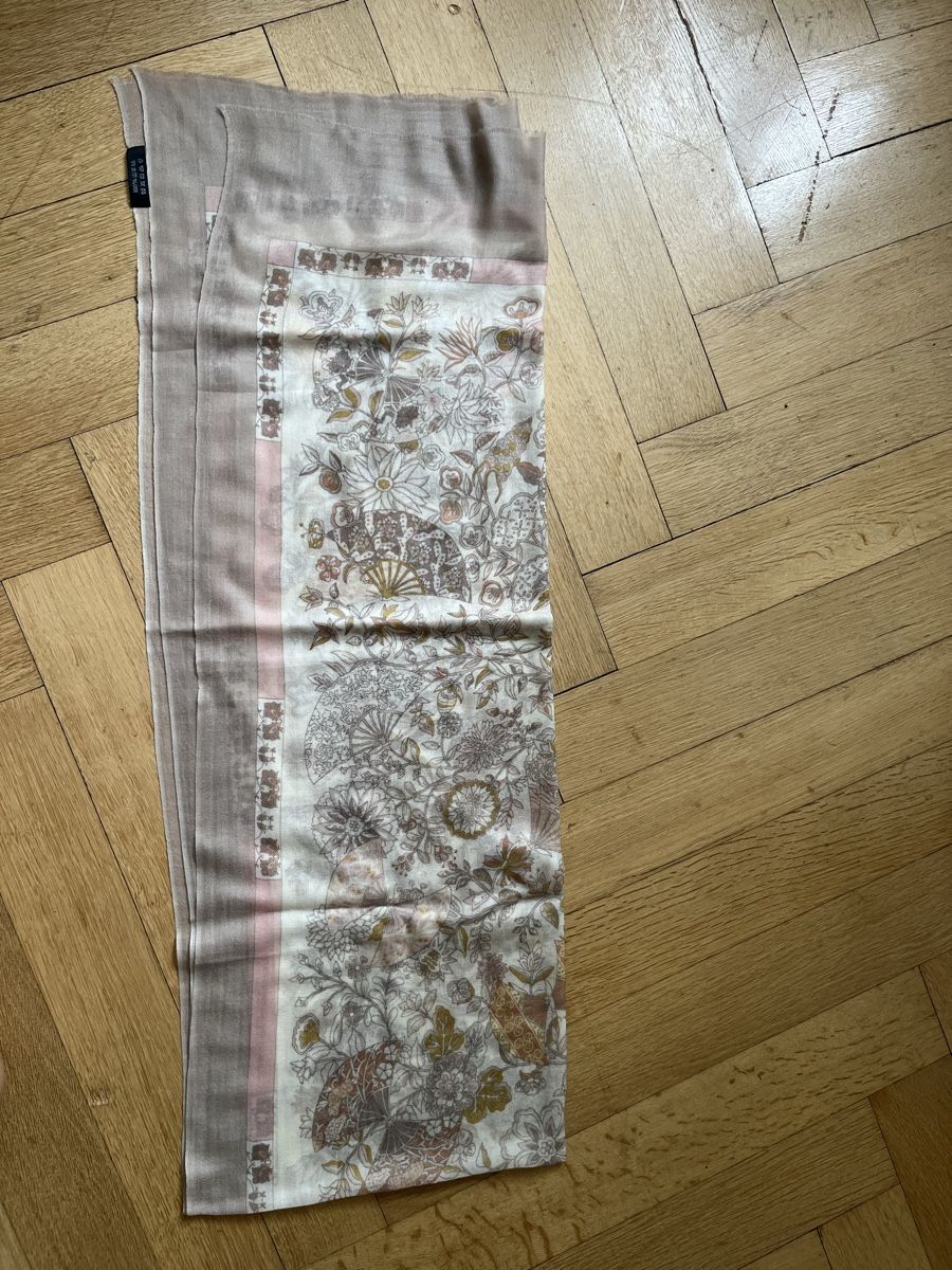Foulard & Sciarpe: 100% Cashmere chinesisches Halstuch – Nuovo e nell'imballaggio originale da Basel venduto da cat_25m7 1
