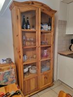 Schöner Vitrinenschrank massiv