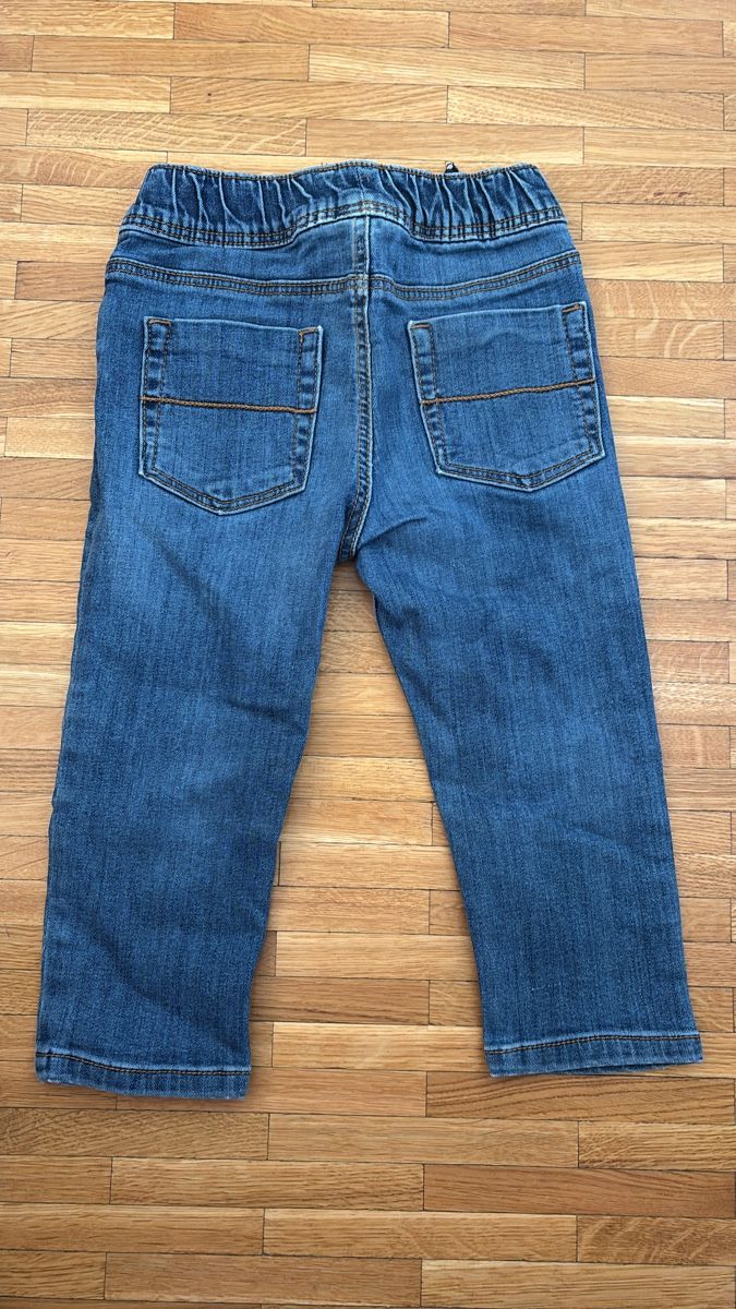 Primark Pantalons: Jeans bébé (Primark 18-24 mois) – D'occasion à Chêne-Bougeries par CeliaMate 1