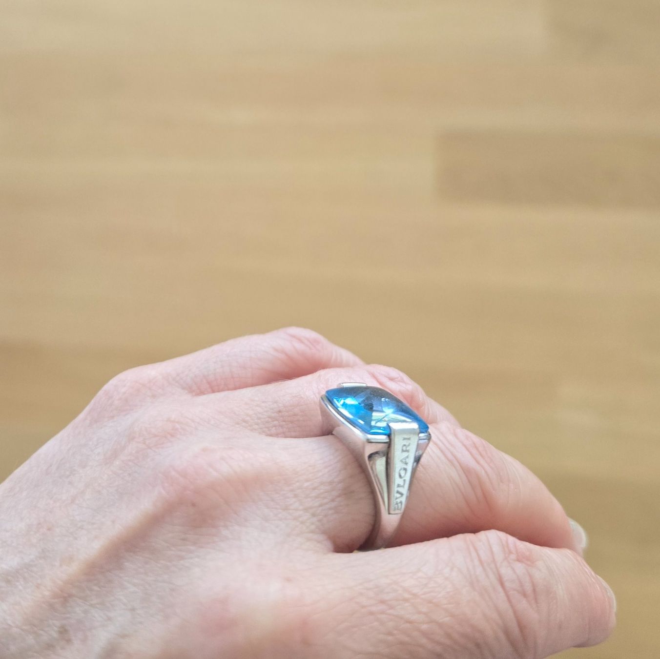 Bulgari Ringe: Bulgari white gold with Topaz stone ring – Gebraucht aus Chavannes-des-Bois von sarahzo 2