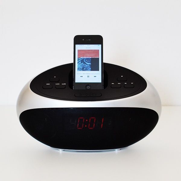 Docking station: DIKOM Docking Egg: Radio Wecker iPod/iPhone-Docking-Station – Usato da Luzern venduto da blaumaus 1