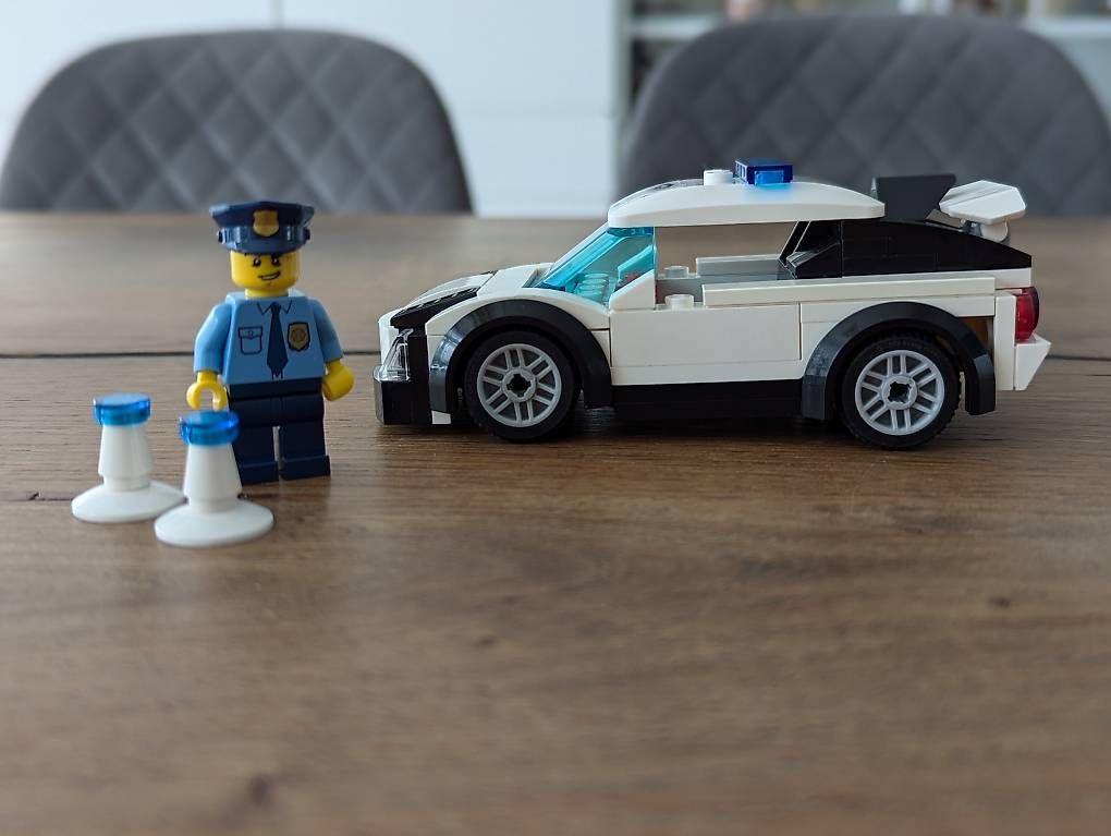 Lego Spielzeuge: LEGO City Polizeiauto – Gebraucht aus Herzogenbuchsee von Obivius