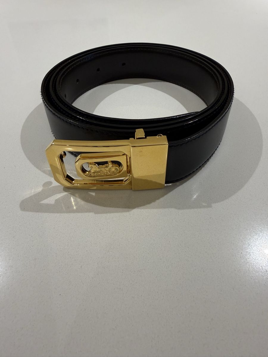 Cinture: Black Leather Belt with Gold Buckle, – Usato da Zürich venduto da andreamt 1