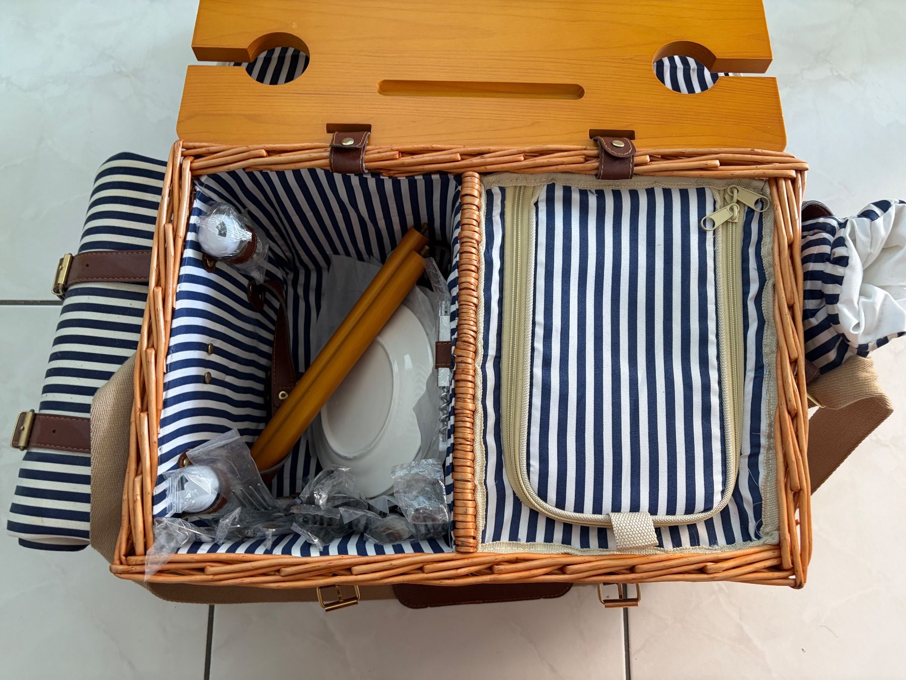 Autres articles pour la maison: Picknickkorb New – Neuf avec emballage d'origine à Hergiswil NW par irinagraf 4