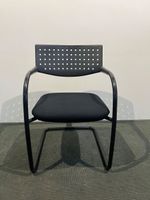 010 Posten 2x VITRA Visavis Freischwinger/Konferenzstühle
